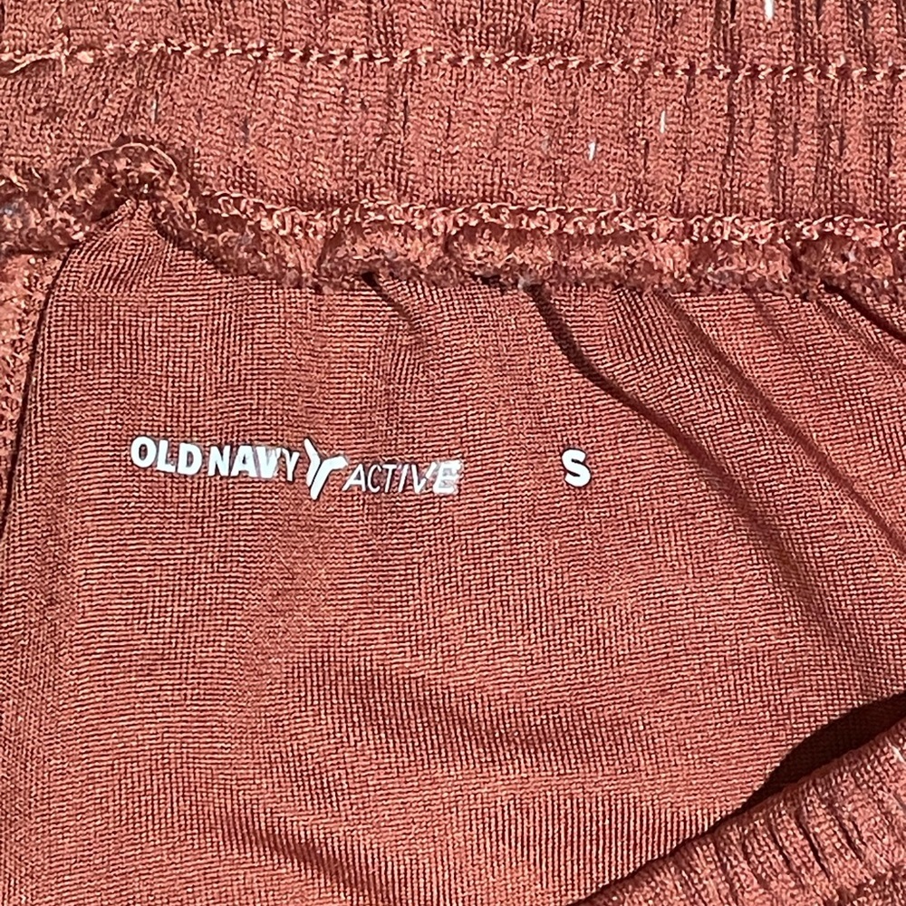 ‼️SOLD‼️Old Navy Active size small orange shorts - Picture 4 of 5